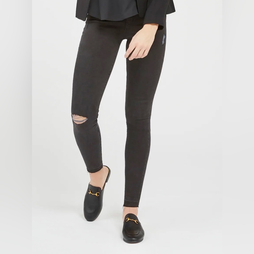 SPANX JEAN-ISH VINTAGE DISTRESSED ANKLE SKINNY JEANS destroyed raw hem sz M